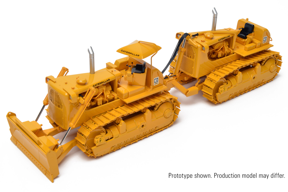Caterpillar DD9G Push Dozer with Dual D9 Tractors - Click Image to Close
