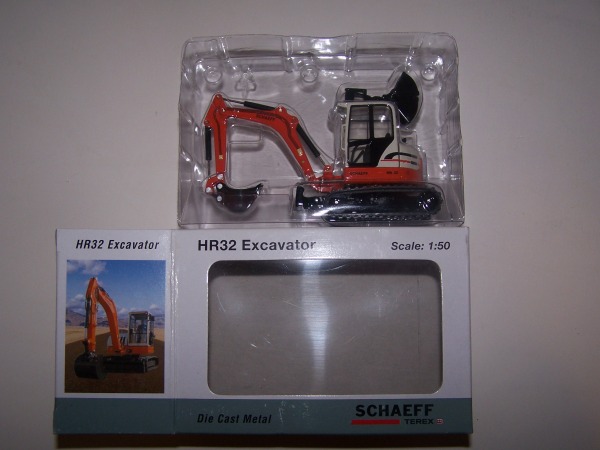 Brami Schaeff excavator - Click Image to Close